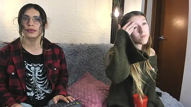 BRIAR_AND_BLAIR live sex cam