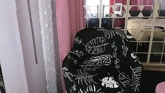 Ina_HotX's cam snapshot