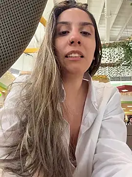 sarah_honey__'s cam snapshot