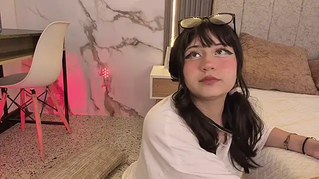 Kattie_sweet1's cam snapshot