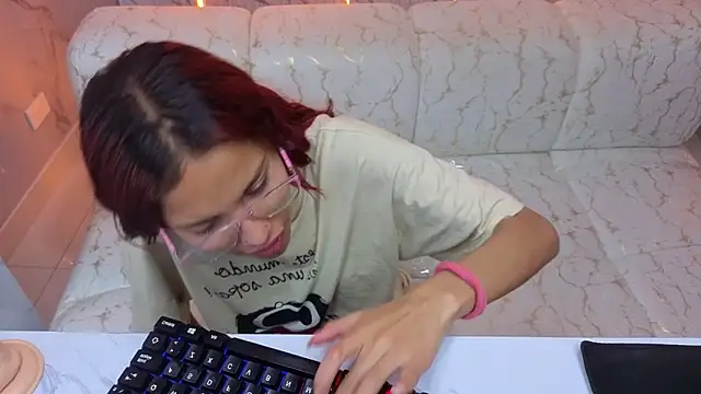 Saphire_Tx's cam snapshot