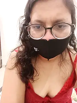 Mahira_sharma01's cam snapshot