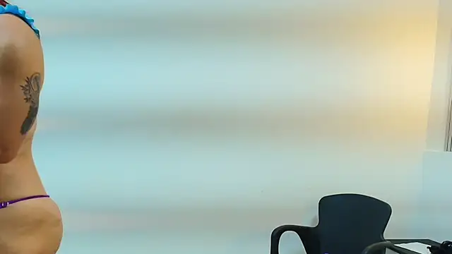 agatha_fit's cam snapshot