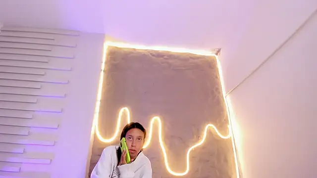 Dulce_Quintana's cam snapshot