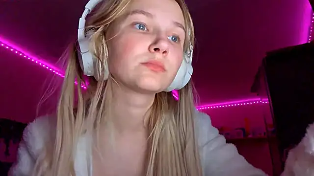 KarinRobertson live sex cam