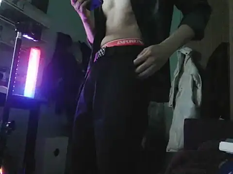 boyhigh1997 live sex cam