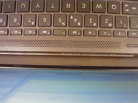 short_girl_ live sex cam