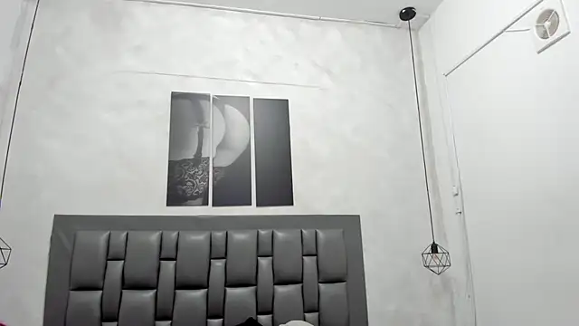 dakota_roussee live sex cam