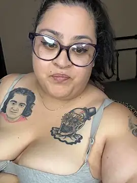 Tillymarie's cam snapshot