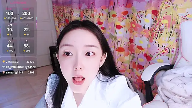 Niannian- live sex cam