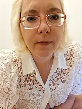 VikaKing live sex cam