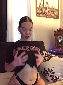 SidneyRaee's cam snapshot