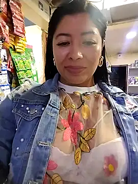 Pp-ari4na03's cam snapshot