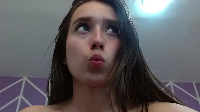 Adhara_Kitten's cam snapshot