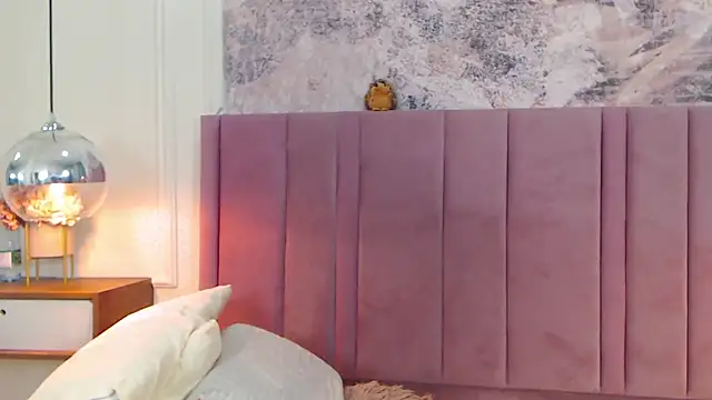 SabrinaDevill's cam snapshot