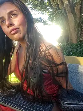 Lunaluxe1001's cam snapshot