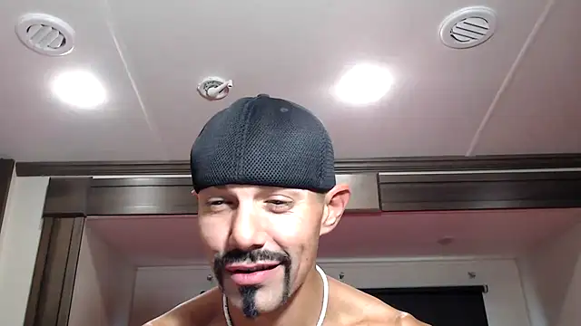 ThickD2C live sex cam