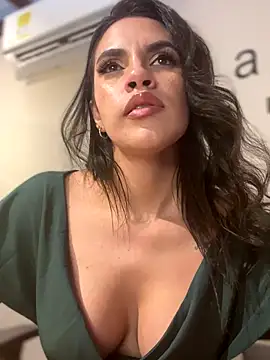 Camille_Torres's cam snapshot