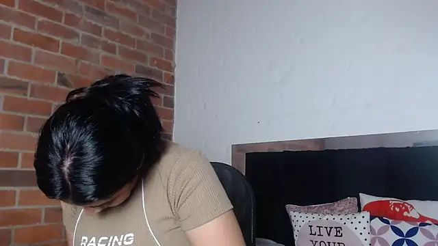 salome__hills1 live sex cam