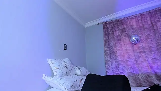 Pamela_Squirtt's cam snapshot