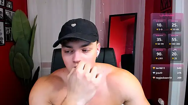 ChaseMuscular live sex cam