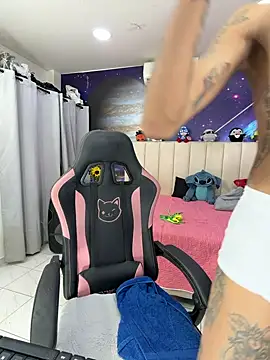 Nella_Dolls live sex cam