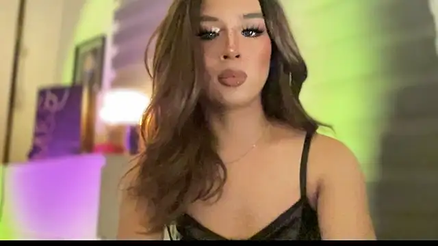 Worldclass_Maxxine_ live sex cam