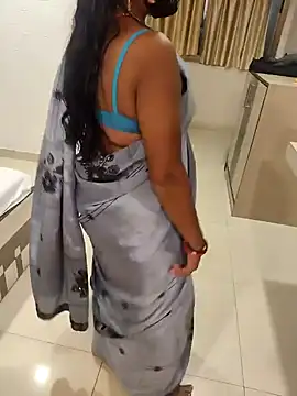 Desibhabhi82's cam snapshot