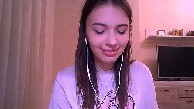 CeyaLier's cam snapshot