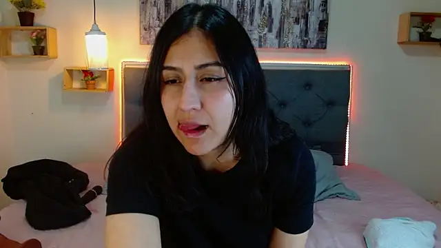 mia_aira's cam snapshot