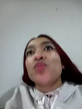 charlotte_bluee's cam snapshot