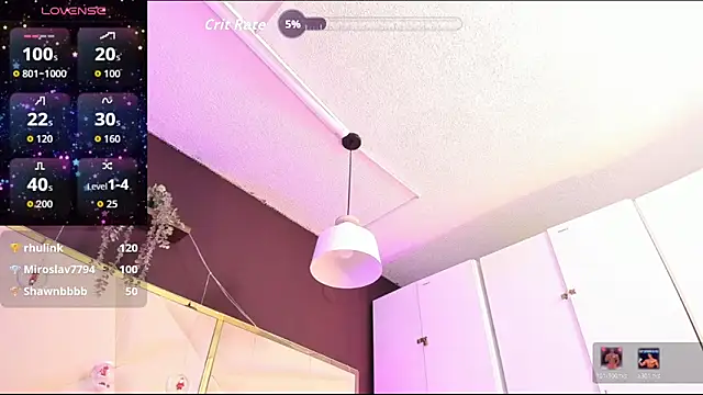 April_bowie's cam snapshot