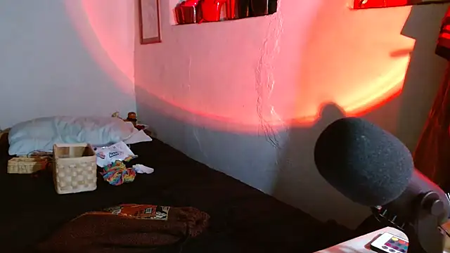 kittenlizz's cam snapshot