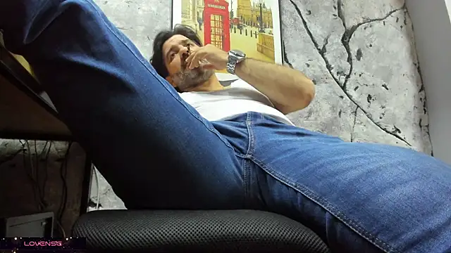 Maxi_thebig_daddy live sex cam