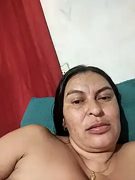 Horny-Mommy-Dirty live sex cam