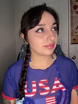 CharmingMaddie's cam snapshot