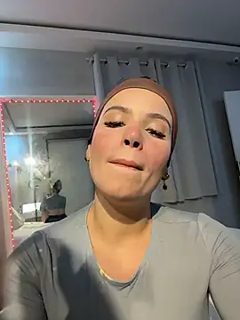 Rafaellaz live sex cam