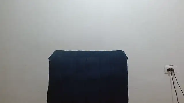 charlotte_slut's cam snapshot