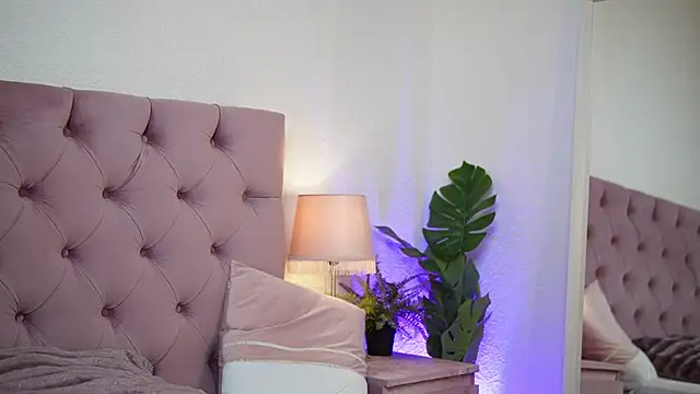 AmeliaJupiter's cam snapshot