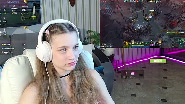 Sarah_Supershy live sex cam