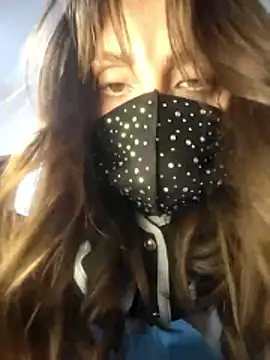 Akemi_rossi live sex cam