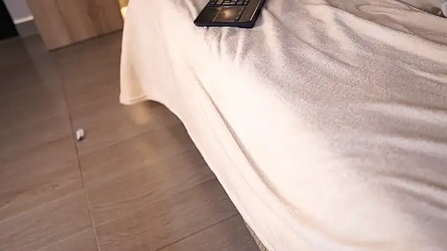 AylinMillerxs live sex cam