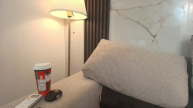 EvaHalsey's cam snapshot