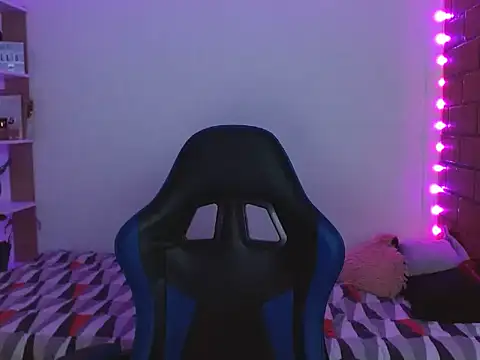 Medussa3033 live sex cam