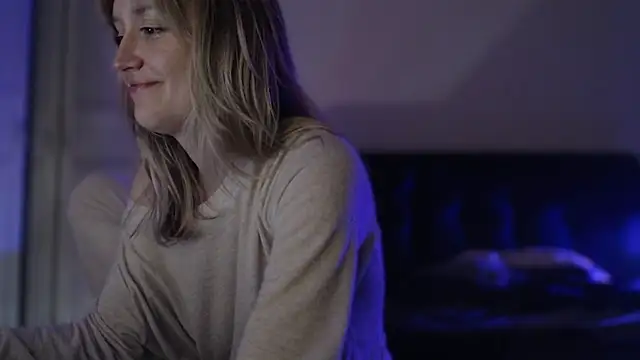 iilovetomatoes live sex cam