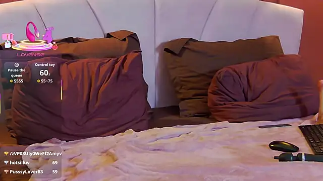 OliviaMazee's cam snapshot