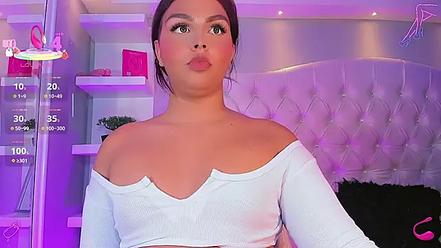 CamiiGarcia live sex cam