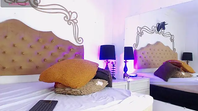 Adara_Ferrara's cam snapshot