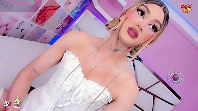 Miacuteee's cam snapshot