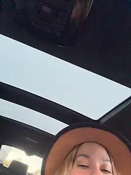 Bigbuttbrooklynn live sex cam